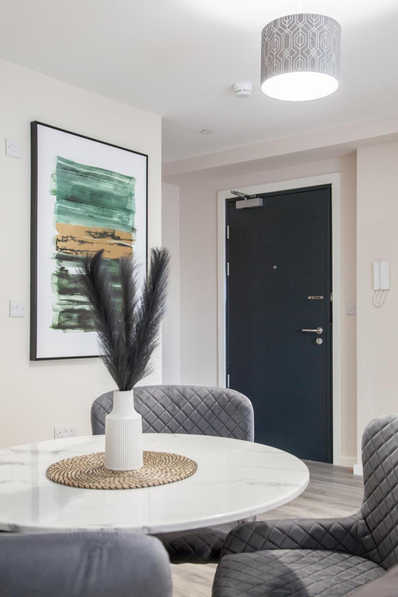 Modern 2Bd Apartment In Manchester City Exterior photo