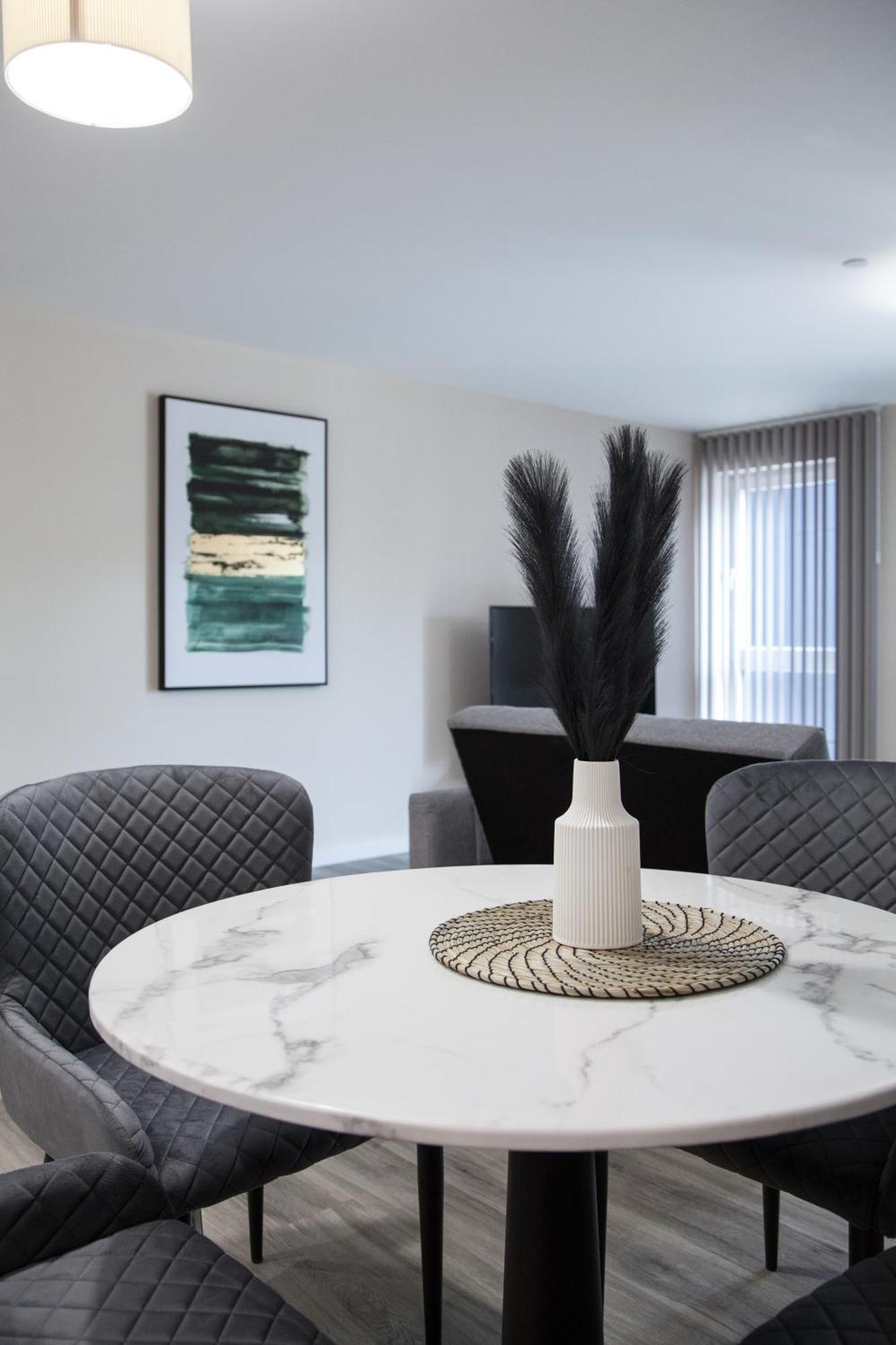 Modern 2Bd Apartment In Manchester City Exterior photo